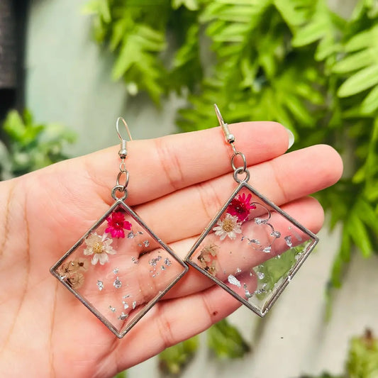 🌸 BloomSquare Resin Earrings