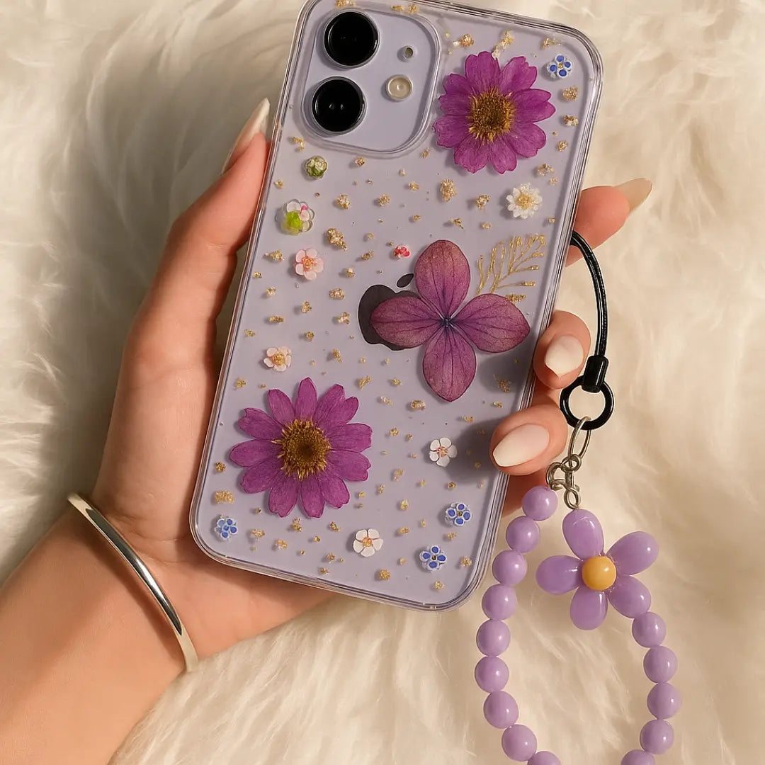 🌼 Pressed Flower Phone Case – Handmade Resin Floral iPhone Cover