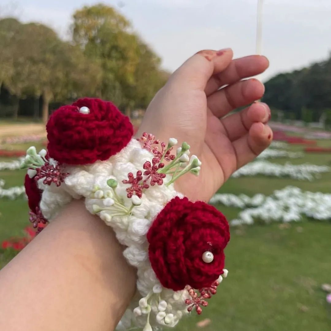 Crochet Rose with Baby's Breath Gajras - BR CRAFTS