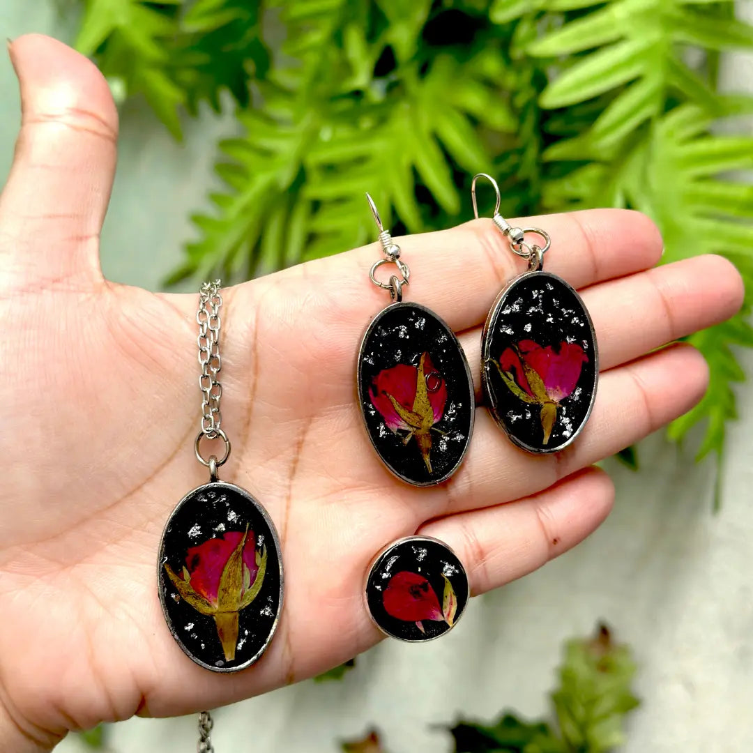🌹 Rose Bloom Resin Jewelry Set