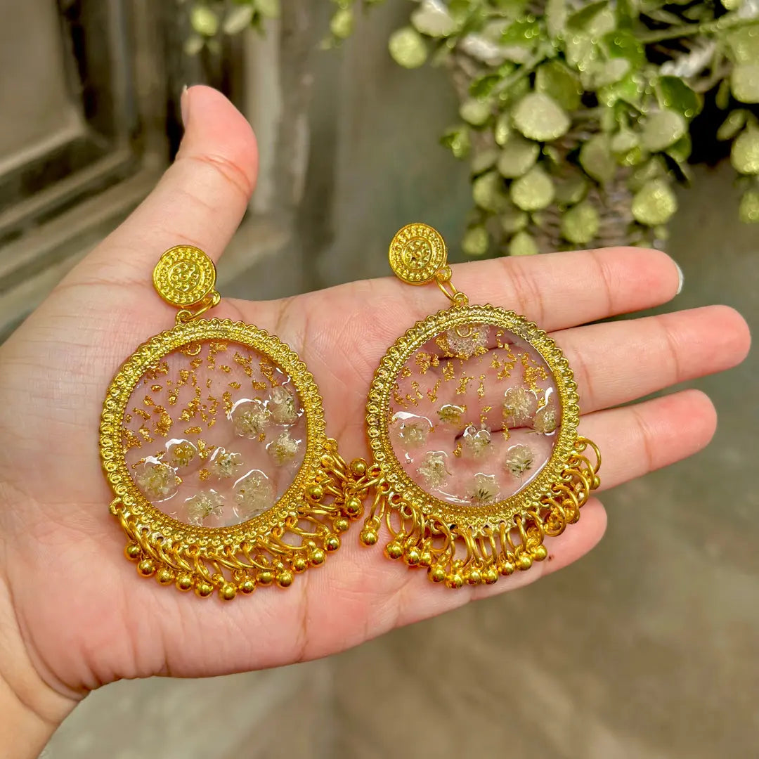 🌼 Golden Glow Resin Hoop Earrings – Real Flower Statement Jewelry