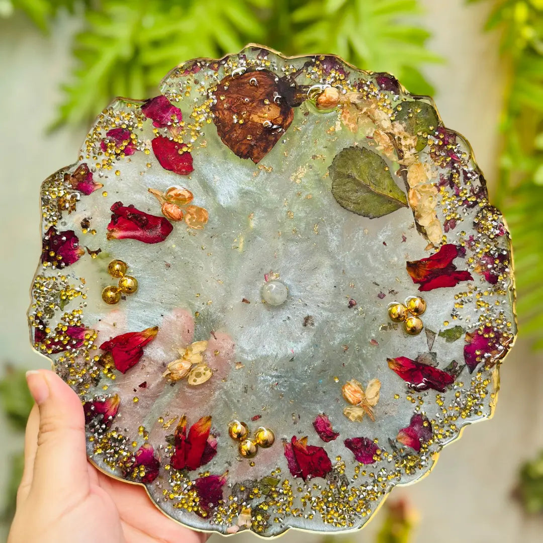 ✨ Resin Floral Trinket Tray