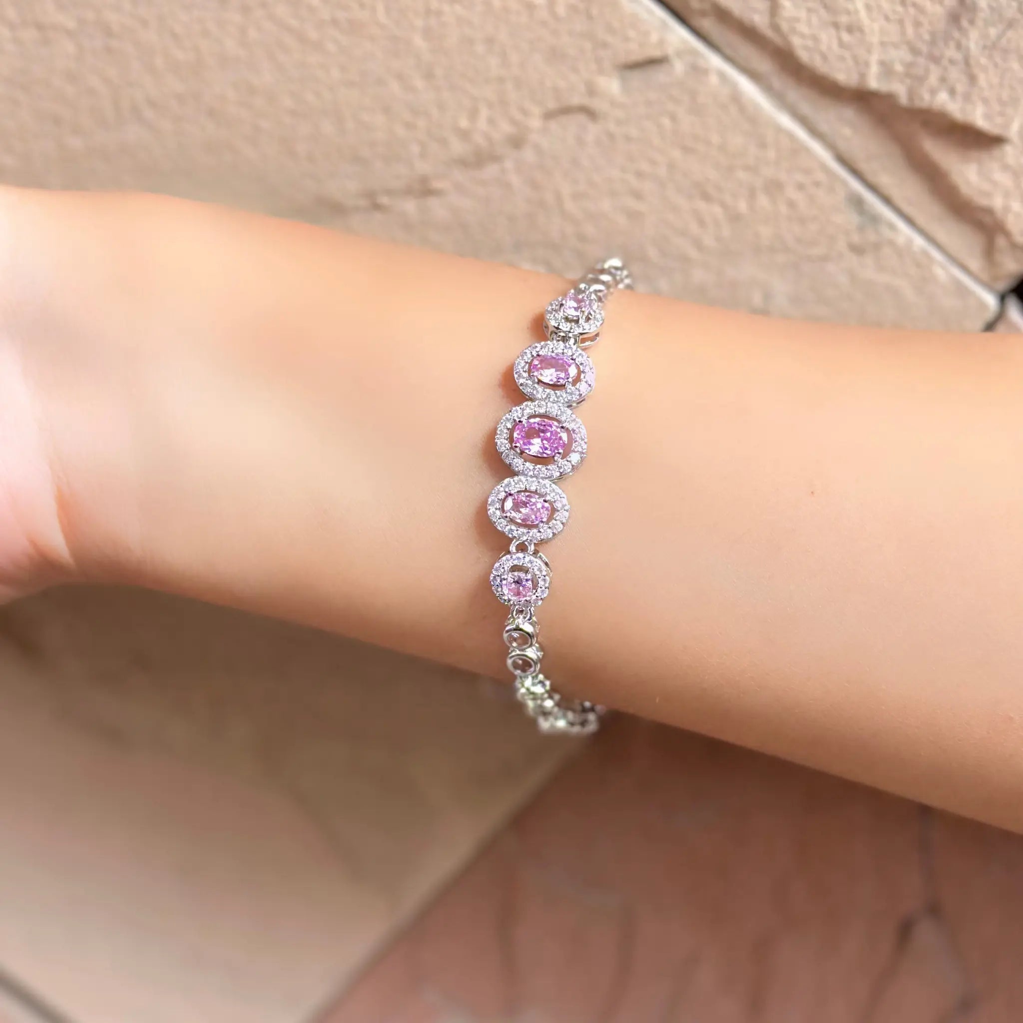 Crystal Glow Bracelet – Sparkle That Speaks for You
